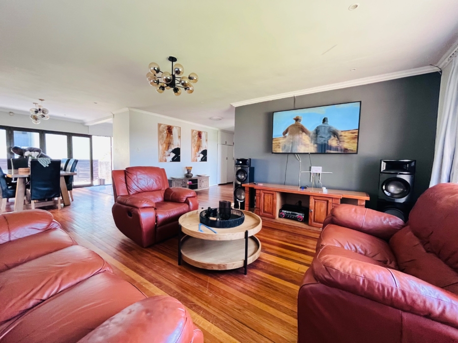 3 Bedroom Property for Sale in Haven Hills Eastern Cape